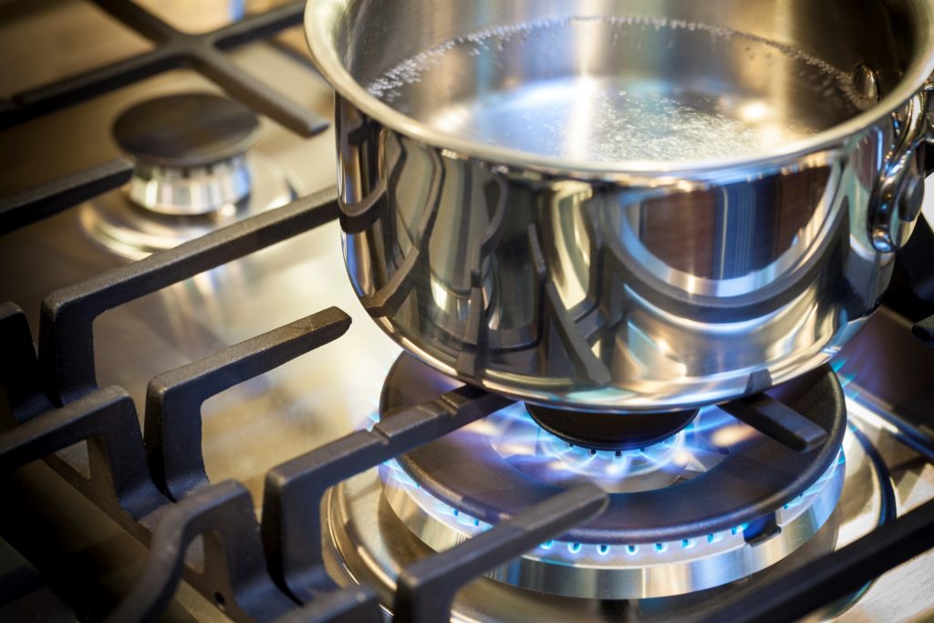 Benefits of a gas vs electric stove comparison